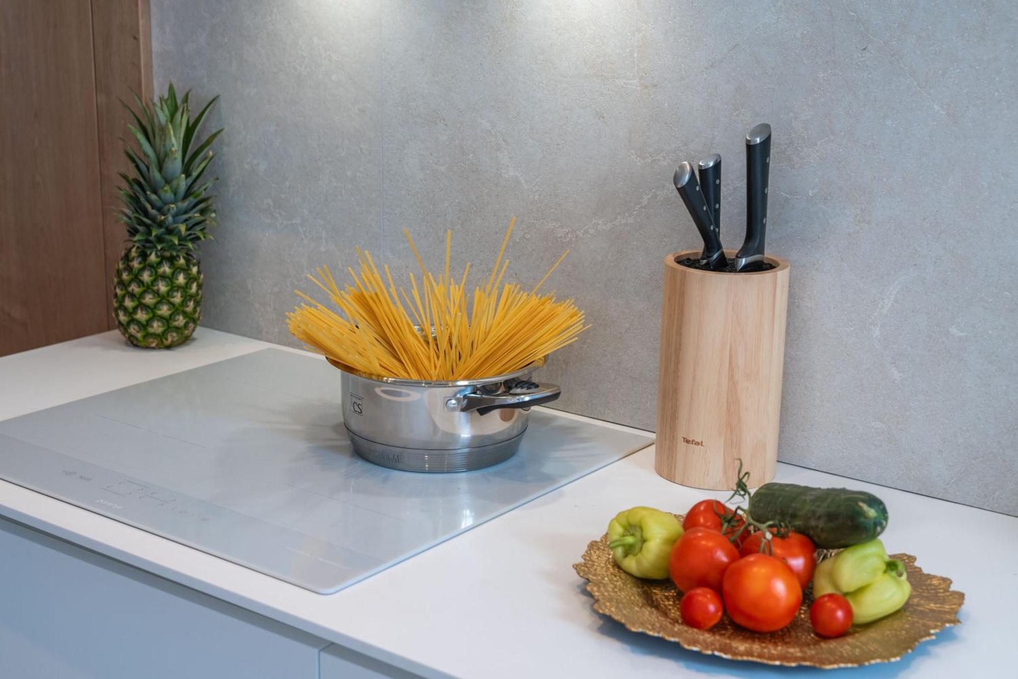 Apartment Spacious 2-bedroom Raat
