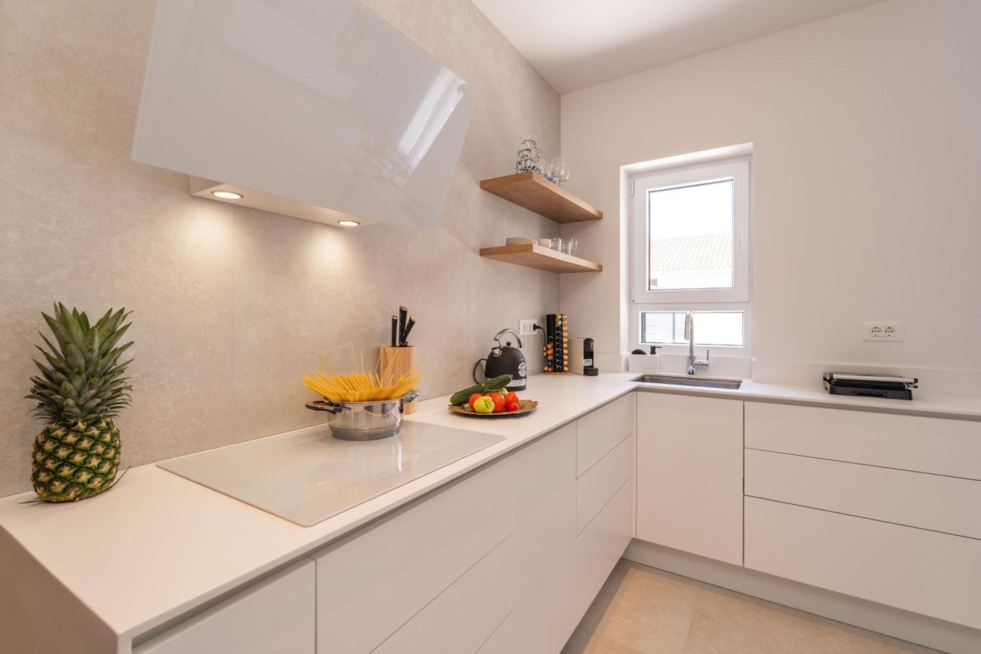 Apartment Spacious 2-bedroom Raat *