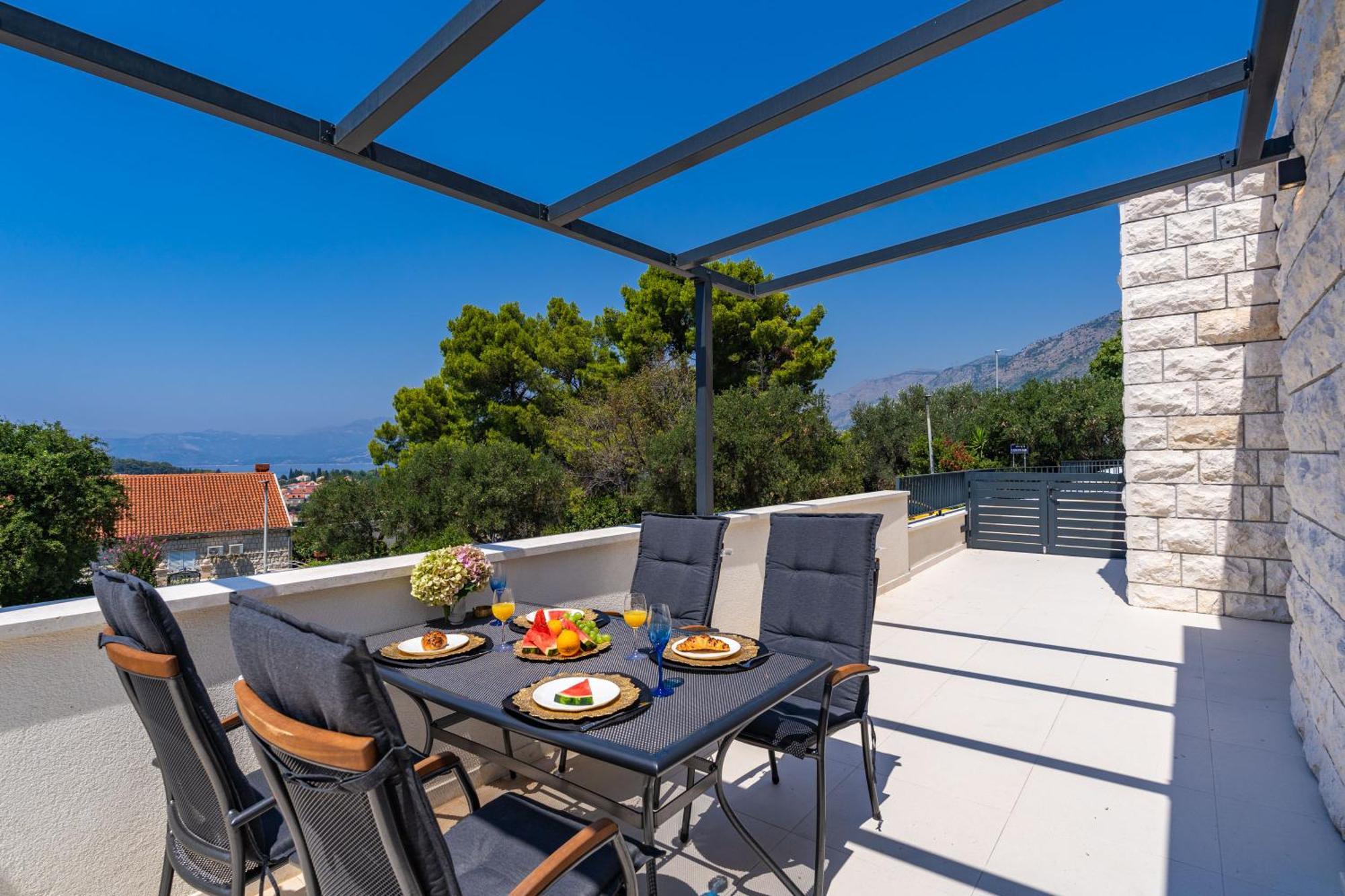 Appartement Spacious 2-bedroom Raat